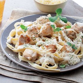 1 (18 oz. pkg.) Chicken Fettuccine Alfredo