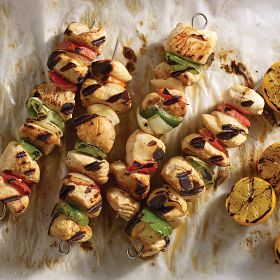 12 (6 oz.) Chicken Skewers with Vegetables