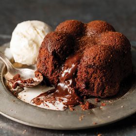 8 (4.2 oz.) Chocolate Molten Lava Cakes