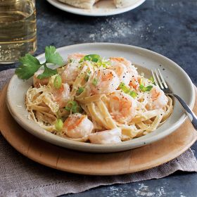 1 (20 oz. pkg.) Shrimp Fettuccine Alfredo