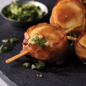 1 (9 oz. pkg.) Bacon-Wrapped Scallops