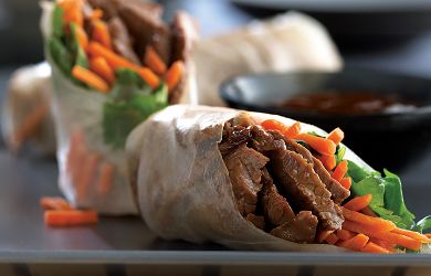 Beef Spring Rolls with Carrots and Cilantro