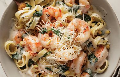 Shrimp Fettuccine with fresh Spinach in Garlic Parmesan Cream Sauce